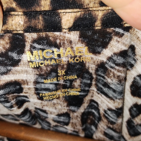 NWOT Michael kors cheetah print blouse with MK logo - Picture 5 of 5